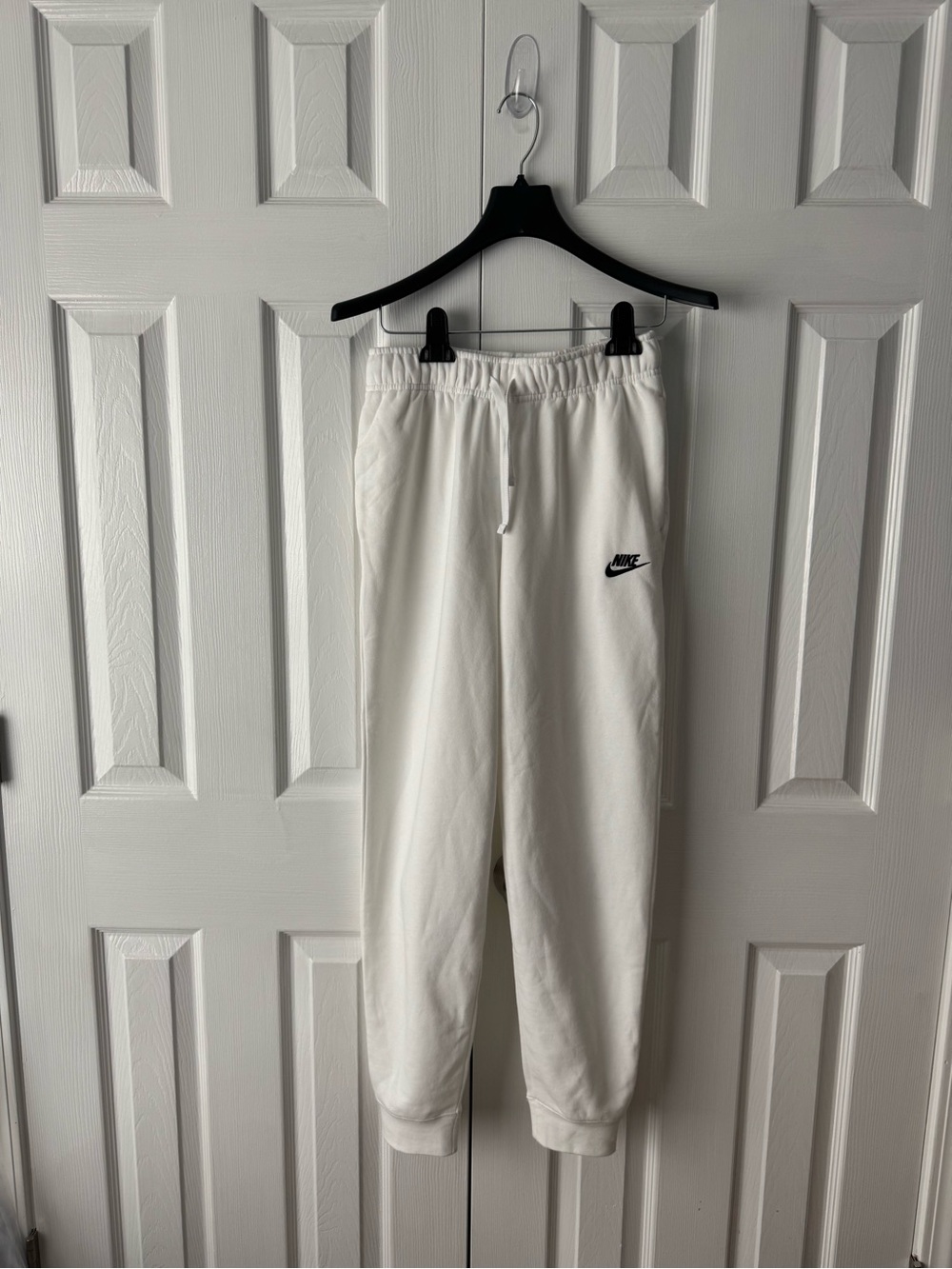 Nike Womens White Black Fleece Joggers Sweatpants Small Travel Embroidery Swoosh